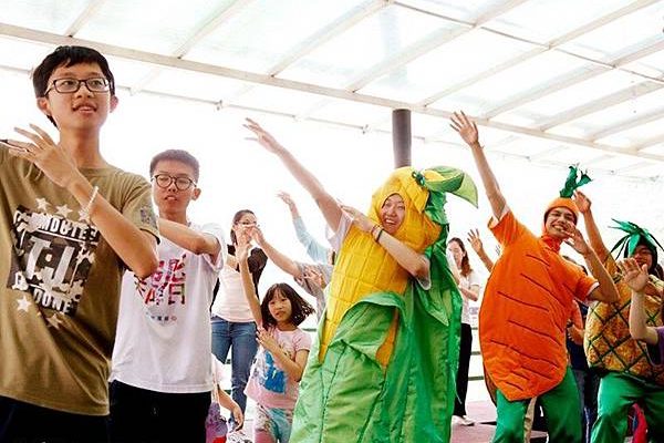 鯉魚潭護生弘法慈悲行